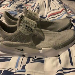 Nike sock dart shoes